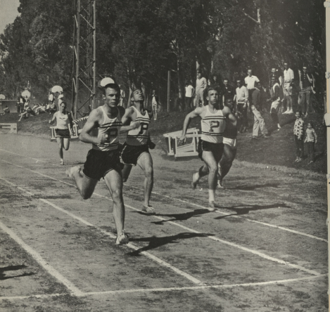 PacificLibrary's tweet photo. Part of Pacific's Track Team from 1959. @PacificAlumni #tbt #throwbackthursday #UOPacific #pacificlibraries #archives https://t.co/LYExvXZh9F