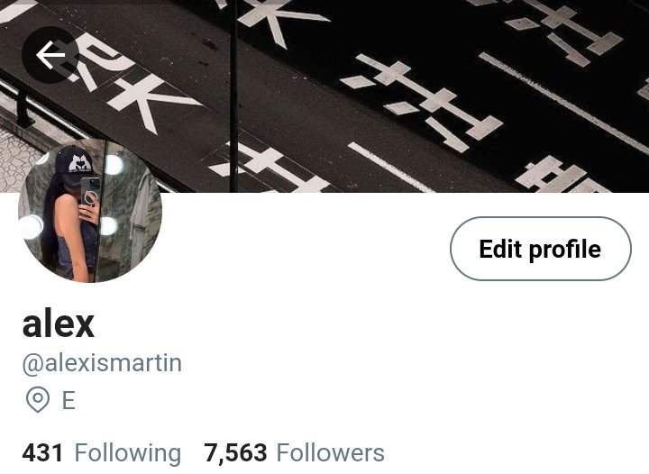 lxlisamn's tweet photo. Backburner
– A jenlisa au

After everything you put me through, I somehow still believe in you https://t.co/xxMHrCXxSy