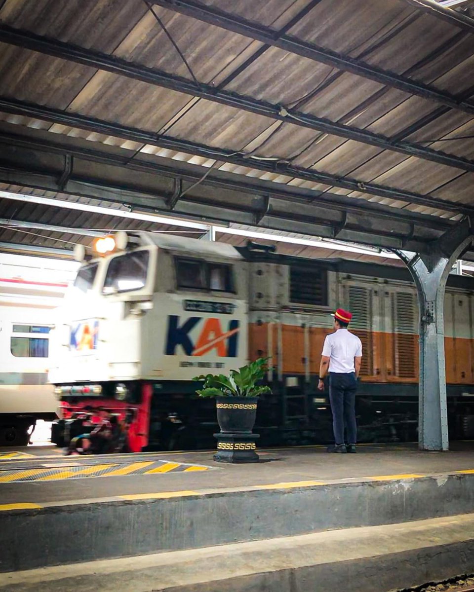 Kereta Api Indonesia tweet media