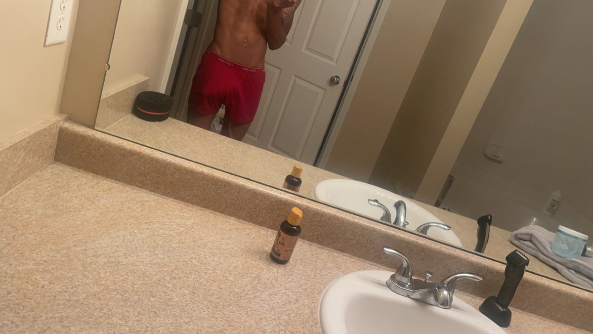 CovyD_Ewing's tweet photo. @NastyRnB well hello there 👋🏽 https://t.co/v6nEFVaElE