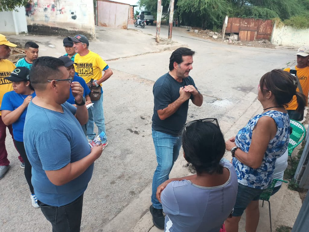 Estamos en la recta final para el #22Oct y #LaVenezuelaDelEncuentro va más allá de una candidatura, es la fuerza del Pueblo unido. Haga lo que haga este Gobierno, el año que viene es un año de cambio y la primaria es el primer paso. Avancemos con #UnidadyVotoXVzla