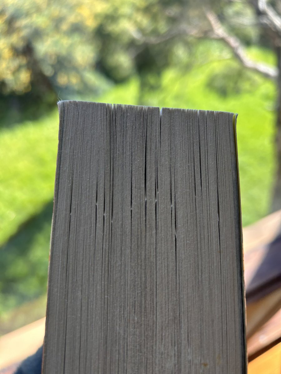 Love borrowing a book from a friend where they’ve dog eared their favourite pages and lines that struck a cord with them 🥰