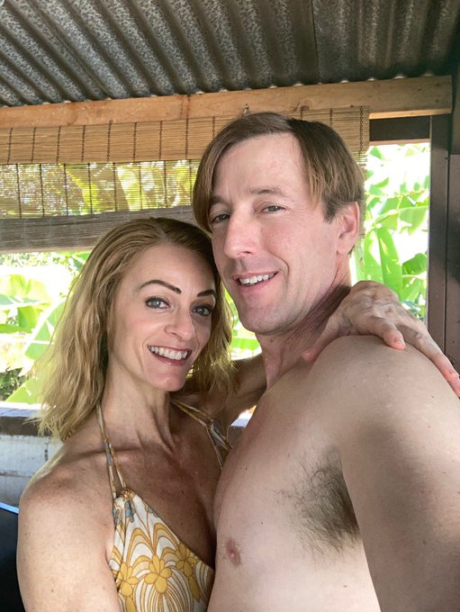 Enjoying the last few hours of daylight on the patio. Come join us for some sexy fun! https://t.co/o<a href="/tag/mvsales"class="tags"><span>#mvsales</span></a>
