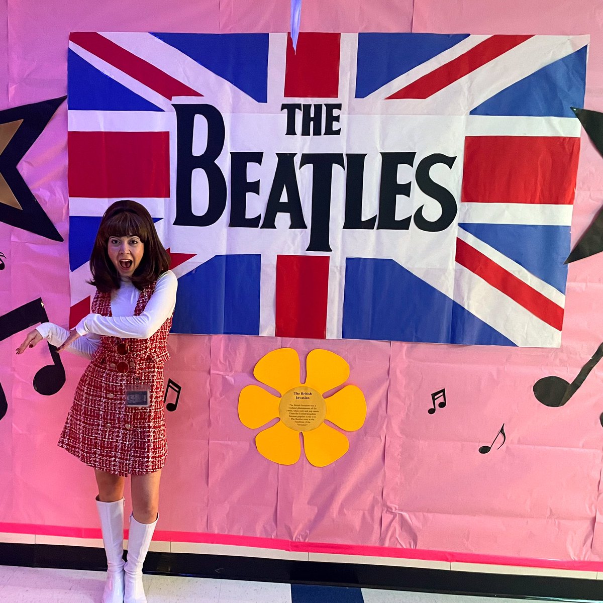MsT_heatre's tweet photo. What can I say she’s a Beatle’s fan from the 1960s 🌼

HoCo Decades Day! #hpnd https://t.co/Oxg9K8y3Ap