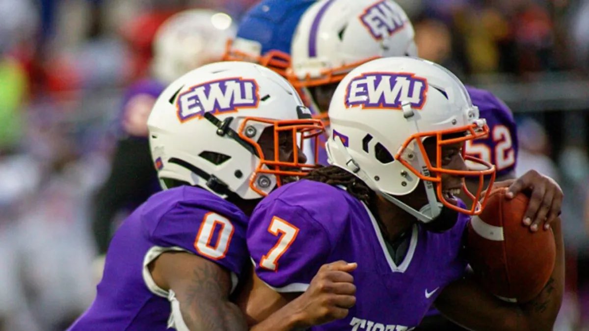 #AGTG Blessed and honored to have received and offer from Edward Waters University 🚀 <a href="/JuCoFootballACE/">JuCo Football Forer</a> <a href="/JUCOFFrenzy/">JUCO Football Frenzy</a> @KansasJUCOFB <a href="/JucoRecruiting/">JucoRecruiting.com</a> <a href="/CoachDJmayo/">Mayo</a> <a href="/coachcollier1/">Alex Collier</a> <a href="/IamCOACH_T_Y/">Tyrell Conyers, MBA</a> <a href="/Coach_Smush/">Sean Washington</a> <a href="/_CoachMcGarry/">Cameron McGarry</a> @BrianGreene50