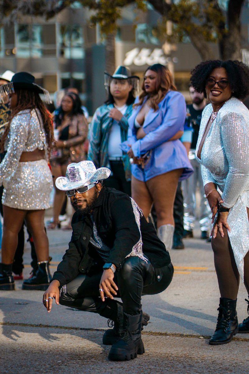 Masterpiece, genius, drip intravenous 😎🪩