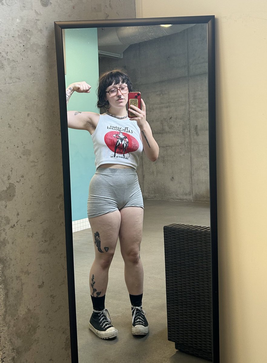 hi Twitter dot com here is my first ever gym selfie