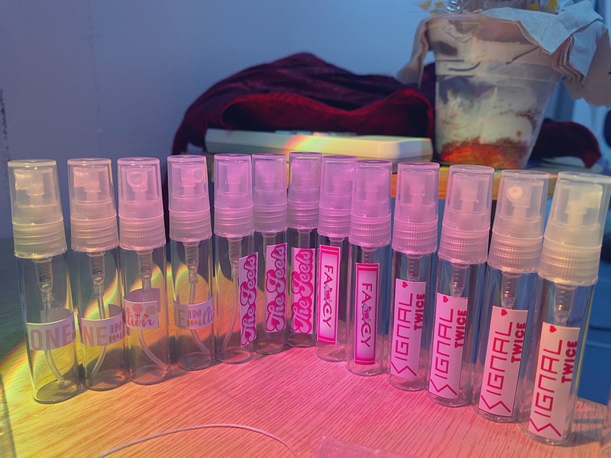 Nayeon Bunny tweet media