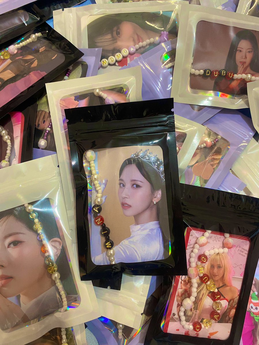 Nayeon Bunny tweet media