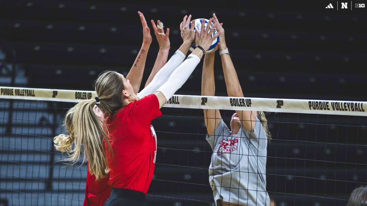 Working the night shift. 🌙