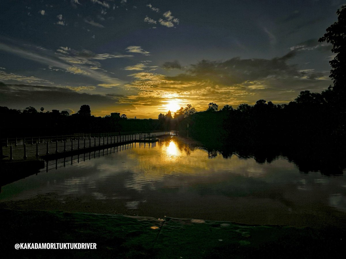 Angkor wat temple kingdom of wonder #siemreap #angkorwat #cambodia
Best greetings 😁
Kakada