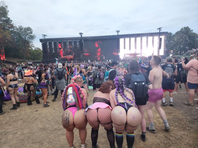Got to meetup with @subgirl0831 and @justa_barbi at lost lands ♡♡ https://t.co/jBIg0KaeAy<a class="tags" href="/tag/subgirl0831">@subgirl0831</a><a class="tags" target="_blank" title="On Twitter" href="/?out=eyJ0eXAiOiJKV1QiLCJhbGciOiJIUzUxMiJ9.eyJpYXQiOjE3MjE1NDg4MjYsImlzcyI6InR3cG9ybnN0YXJzLmNvbSIsIm5iZiI6MTcyMTU0ODgyNiwiZXhwIjoxNzUzMDg0ODI2LCJyZWRpcmVjdF91cmwiOiJodHRwczovL3R3aXR0ZXIuY29tL2p1c3RhX2JhcmJpIn0.2NS-AezpNCvroH30TjfOUVuASSP-JVDwcv_vsYNuBBbefbyVIvOYXuw5X158sAS4YbccoIDaA7N5ad-AzmH4mw">@justa_barbi</a><a href="/tag/flash"class="tags"><span>#flash</span></a><a href="/tag/boobs"class="tags"><span>#boobs</span></a><a href="/tag/public"class="tags"><span>#public</span></a>