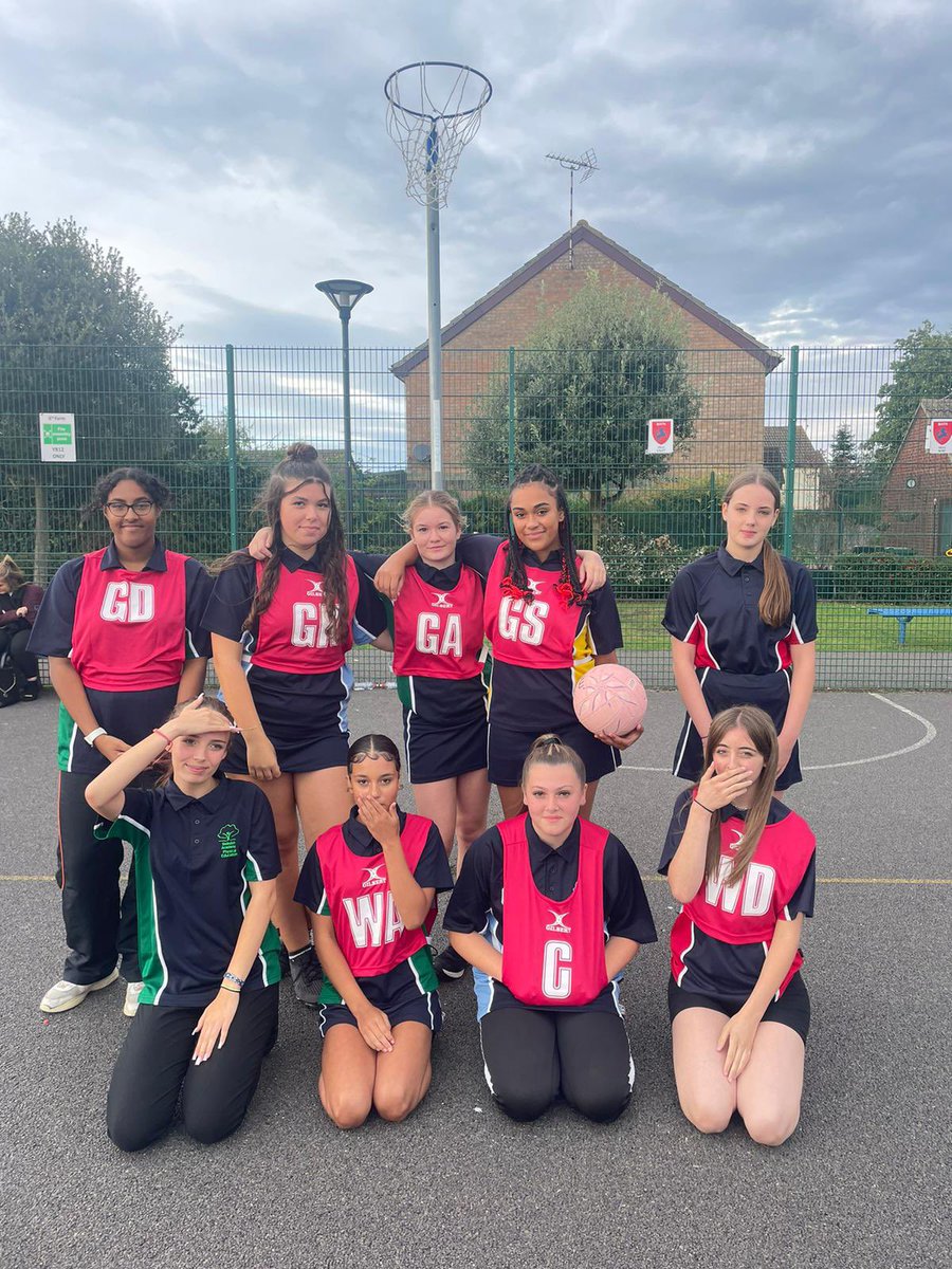 It was great to have all netball teams playing this week! The girls played Highworth throughout the week.. the Yr7s won their first match (amazing) and the Yr8s narrowly lost by 3 goals. The yr9s and u16s both had competitive matches, and lost by a couple of goals! 🏐🏐🏐