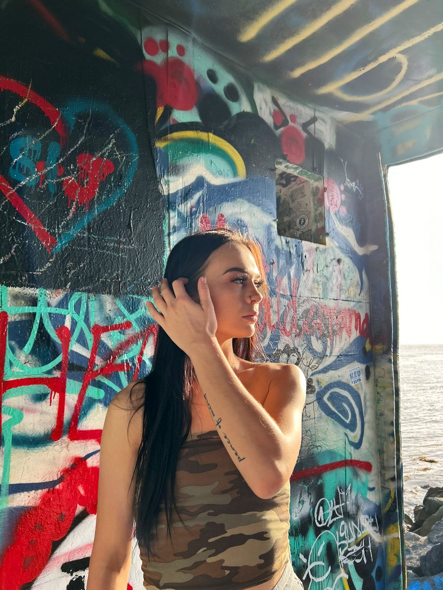 skylartrinity_'s tweet photo. back home 📍 https://t.co/CrBUihhJ4E
