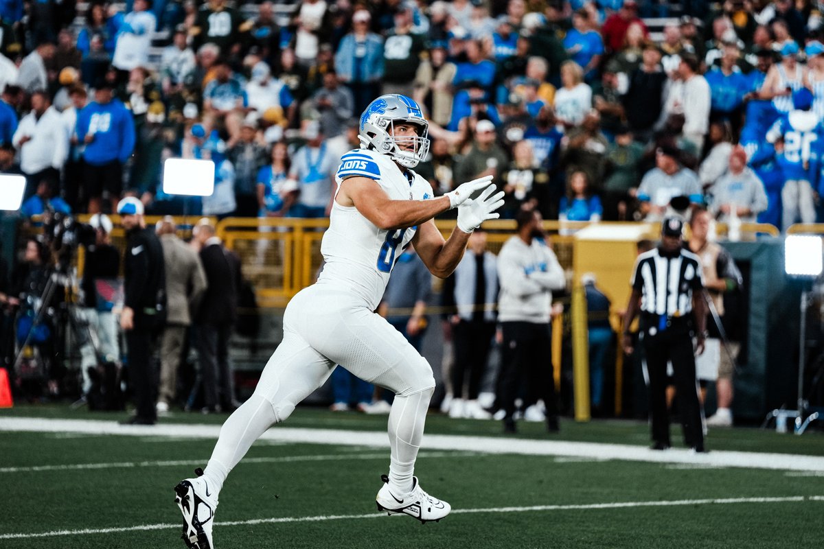 .<a href="/Lions/">Detroit Lions</a> TE <a href="/Samlaporta/">Sam LaPorta</a> now has the most receiving yards and receptions through an #NFL tight end's first four-career games. 

#OnePride