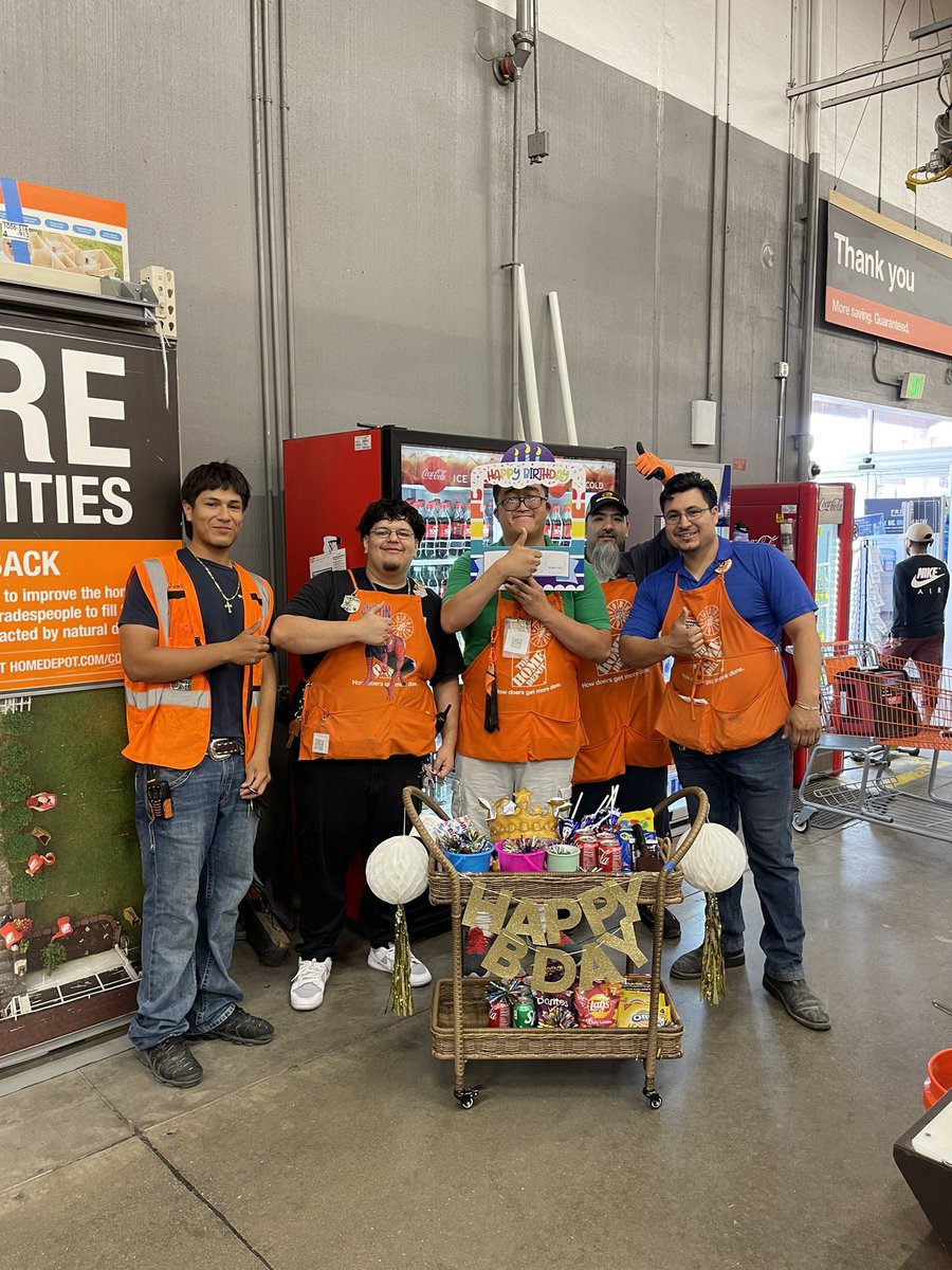 Jennifer0563's tweet photo. Once again September had a lot of milestones and birthdays. What a great way to celebrate our people 🧡🎊🎊 #homedepot https://t.co/ND5yX8cbgz