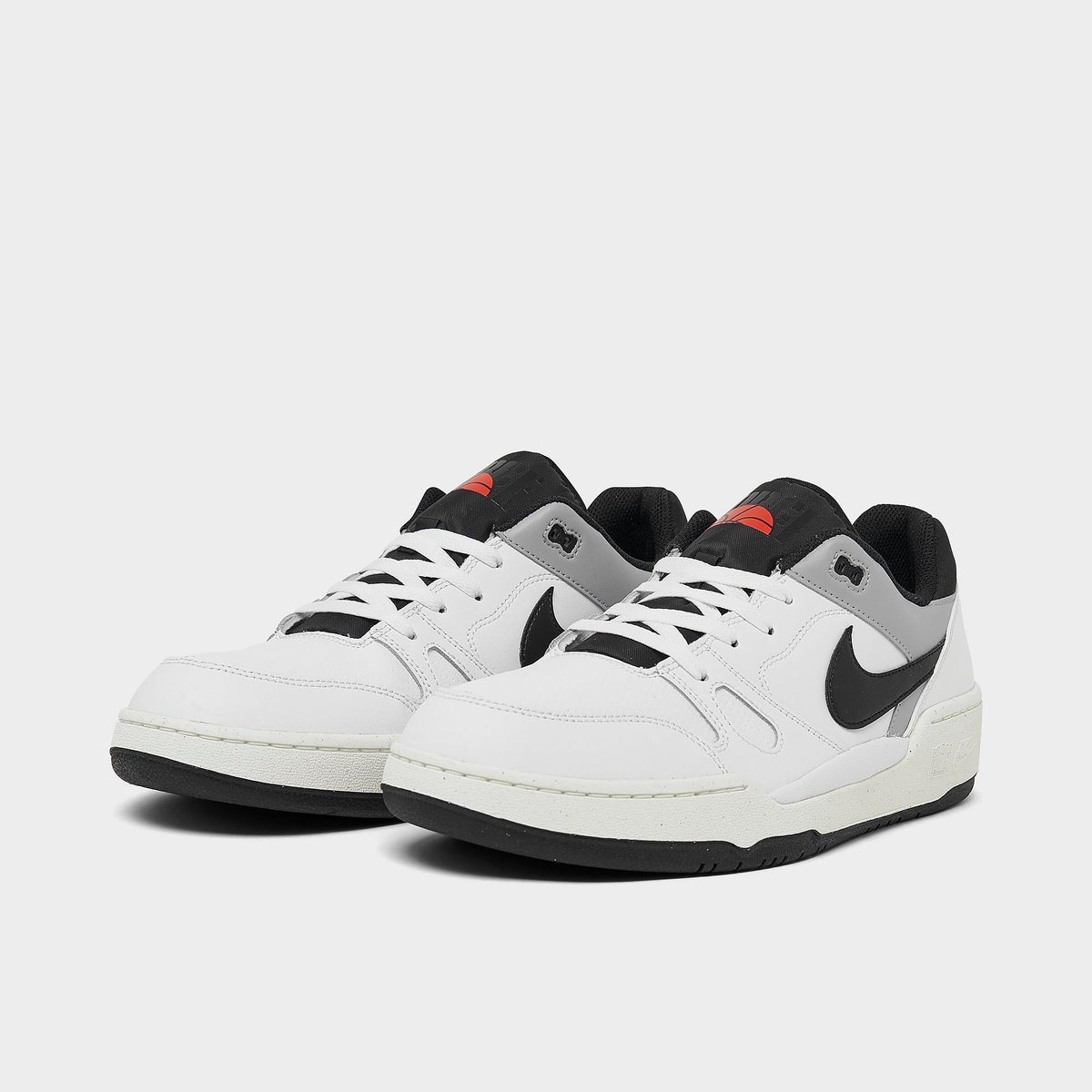 swooshsupply's tweet image. Available early on @FinishLine.
Nike Full Force Low.
🔗 bit.ly/3PTBKjg  ad