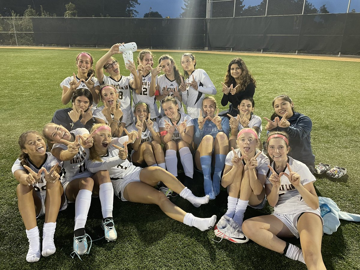Double the games, double the wins!
W from JV &amp; Varsity over Hamden! ⚽️
⭐️Varsity 6-1 with goals scored by Macy, Emily, Fiorella, and first time Varsity goal scored by Talia! (assists Sophie, Molly, Emily)
⭐️JV 2-1 with goals scored by Natalia &amp; Hailey (assists Alani &amp; Abby)