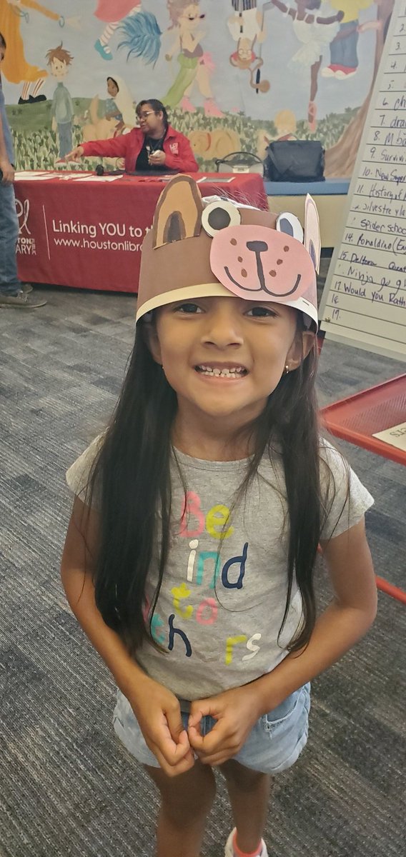 ReesLibrarian's tweet photo. My @ReesStars also checked out books and played in our makerspace area, but we were really too busy modeling our hats to take many pictures! Join us Oct. 26th for Creepy Carrots by Aaron Reynolds! @MireyaFromTX @KathyCherryAP #ReesReads https://t.co/d1F9Kv0437