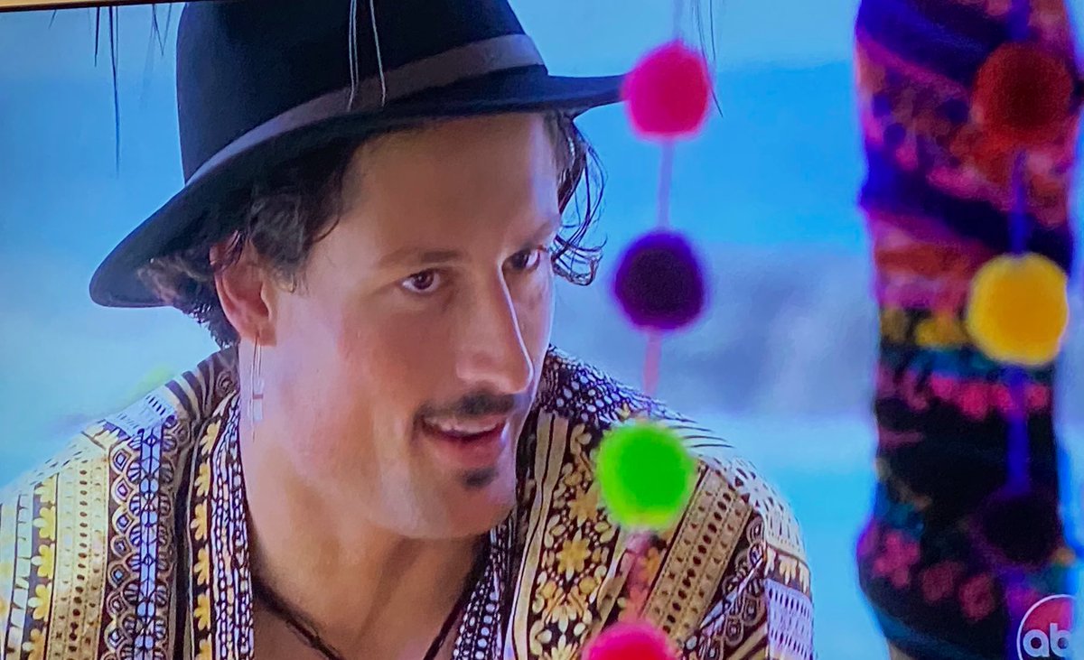 inmedialife's tweet photo. I would have thought Brayden would still be stuck at burning man
 #bachelorinparadise #BIP https://t.co/4wlMXLOa2P