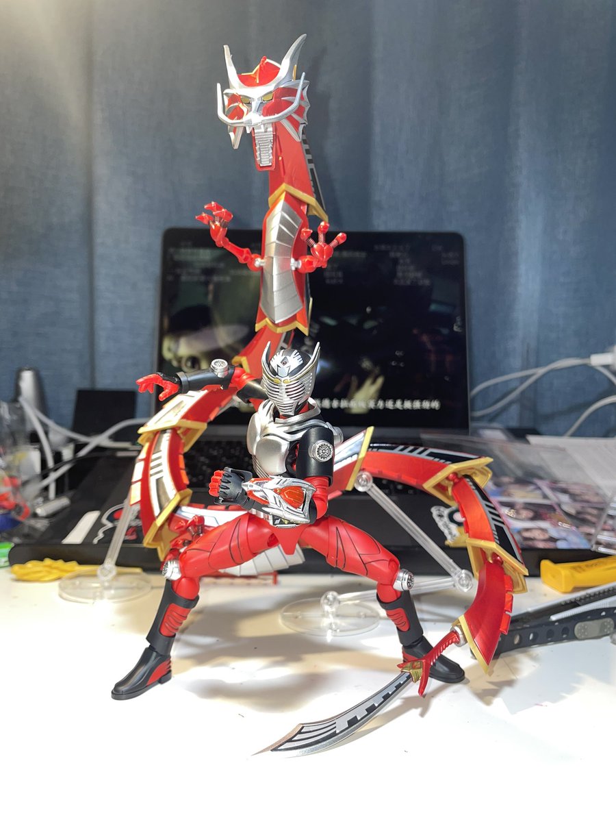 kaworumurata's tweet photo. 「戦わなければ生き残れない！」
#仮面ライダー龍騎 https://t.co/tpzc1dCLAL