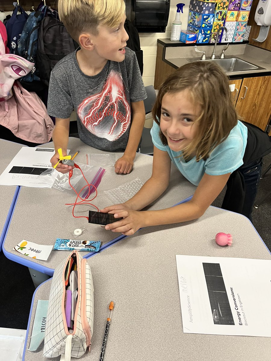 CrocillaCollins's tweet photo. In science today, we used a variety of materials to create a simple electrical system! All students were successful in creating a functional system. @CollinsSchool54 https://t.co/x7SJiBxnq6