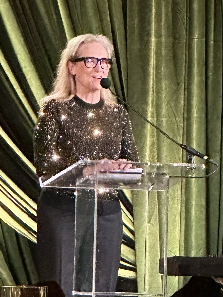 “Throughout history, there have been tyrants … and regardless of how long it takes, they always fall.” Meryl Streep @ClooneyFDN’s Albie Awards begin, kicked off by George and Amal Clooney, with host John Oliver #CourageON @iamjohnoliver