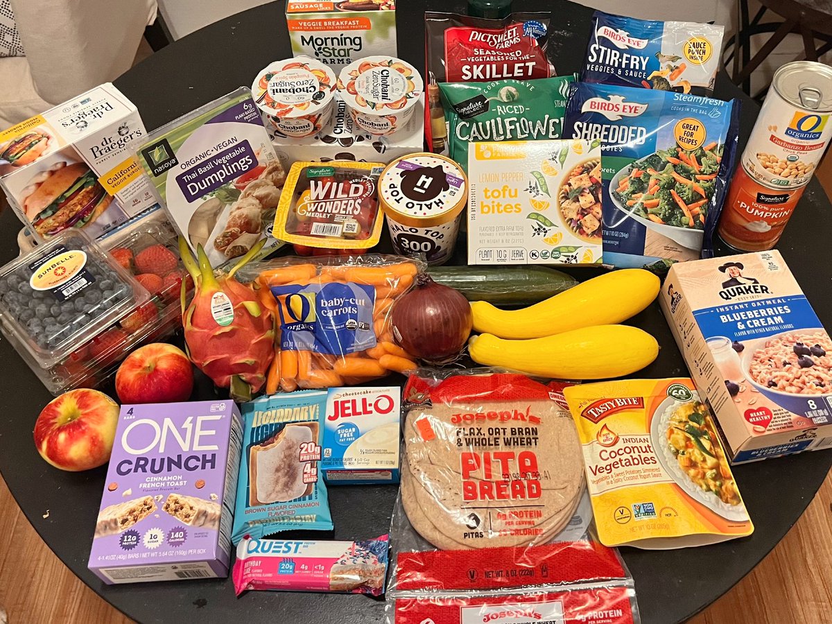 noellecals's tweet photo. HUGE grocery haul &amp; restocked fridge 💗 https://t.co/DYqZJtPX1G