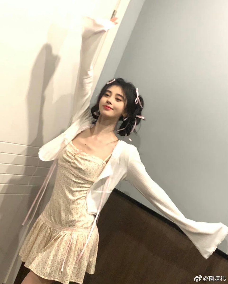 ganjapqueen's tweet photo. ✧*. 추석맞이 퀸이네 트친소 개장 .*✧ 

오랜만에 트친소 열어봐요 'ᴗ'
저는 모든중남중녀들을 아끼고.. 그리고중드를보는사람인데요
요즘수능이슈로살짝?정체되어있지만
트친모딥합니다。。연말되면 기깔나게 필버할게요
맘찍해두심 찾아갑니다 ♡

#중드_트친소 #중연_트친소 https://t.co/DuxgapjOzD