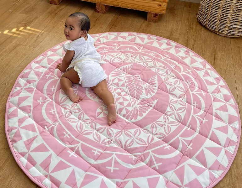 From playmats to Minky and capsule covers, PELE Baby lets babies represent their culture. 🌺 Noeleen's journey started with a quest for quality Pacific-designed baby playmats and has since grown into a successful venture. 🤩 To find out more: mpp.govt.nz/news-and-event…