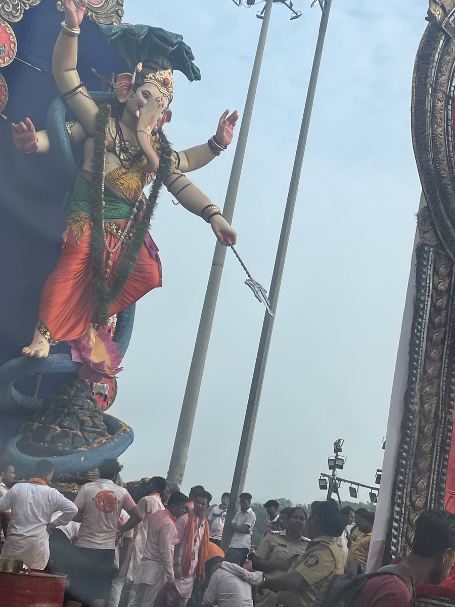 Seeing Lord Ganeshji idols before Visarjan as I pass thru Powai Lake