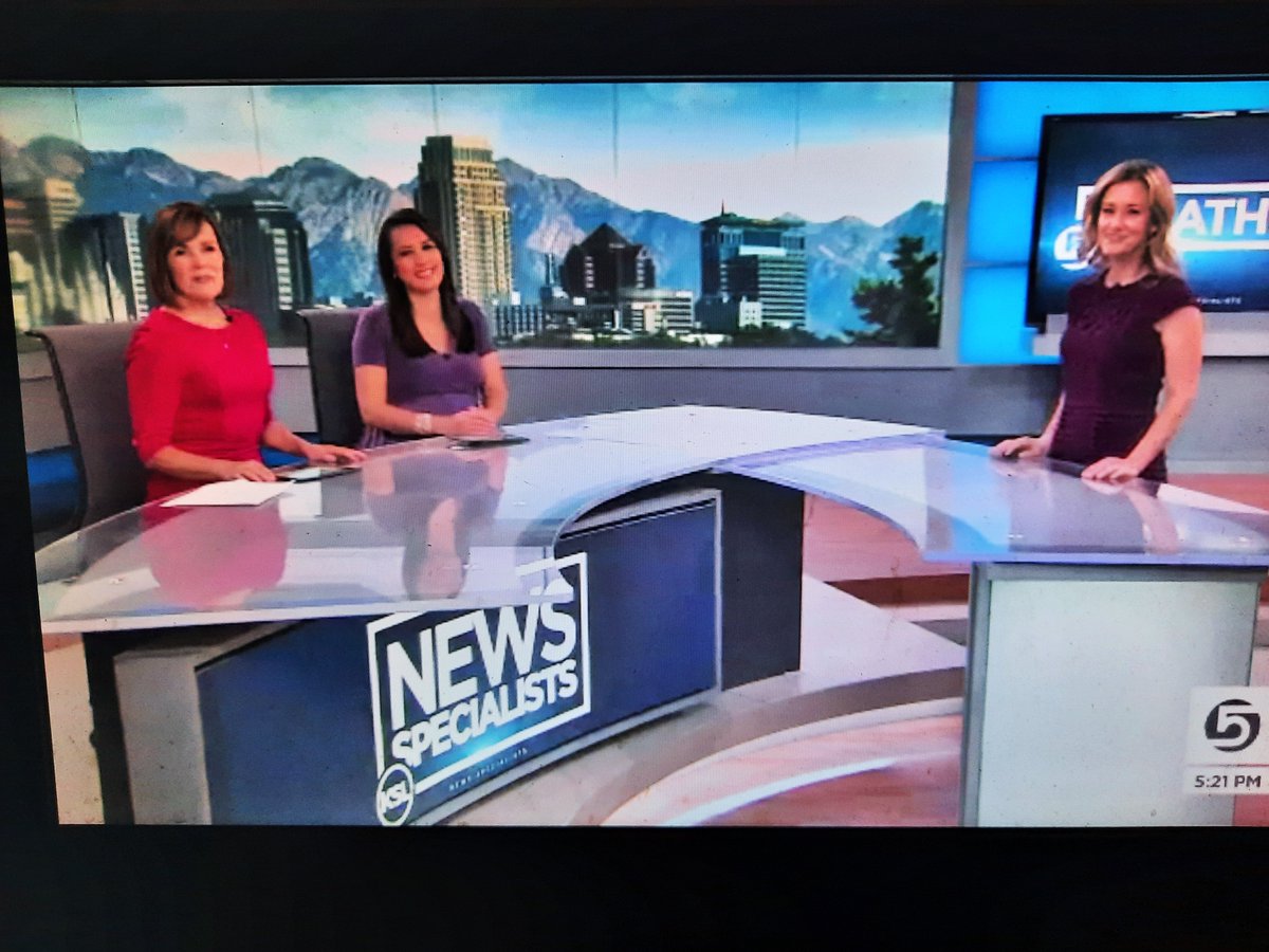 CandiceSW970's tweet photo. All 3 Very Hot Anchor Moms In UT Tonight! Kristen, Deanie &amp; Pregnant Ashley! All With Very Cool Color Dresses! Very Nice This Month For These 3! @kvandykewx 🟣🟣 @DeanieWimmer 💖💖 @AshleyMoser 🟣🟣 https://t.co/9QALzZwHgG