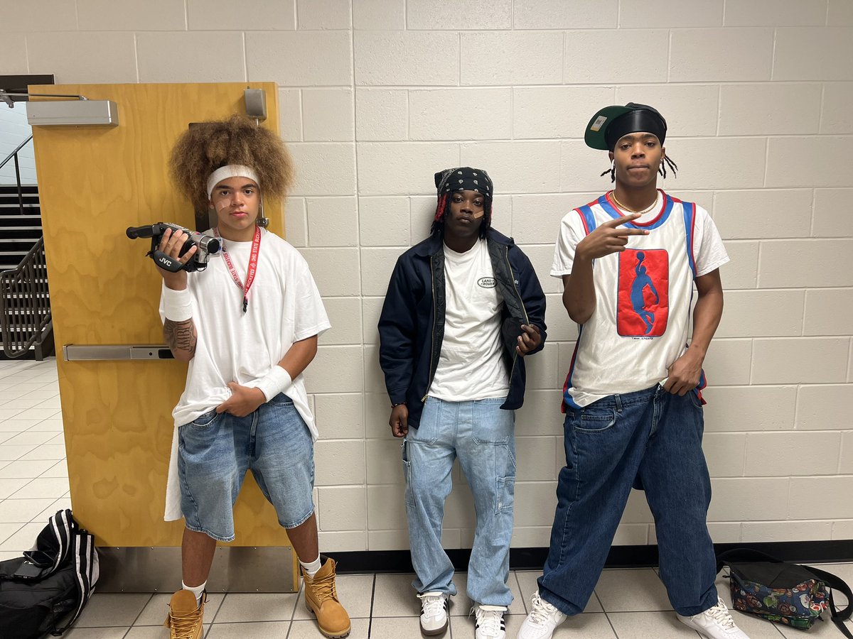 ArcherHSTigers's tweet photo. Throwback Spirit Day!! The 90’s, 80’s and more!!
#Hoco2023 #Tigerpride #THROWBACKDAYS https://t.co/GN67sgFBAV