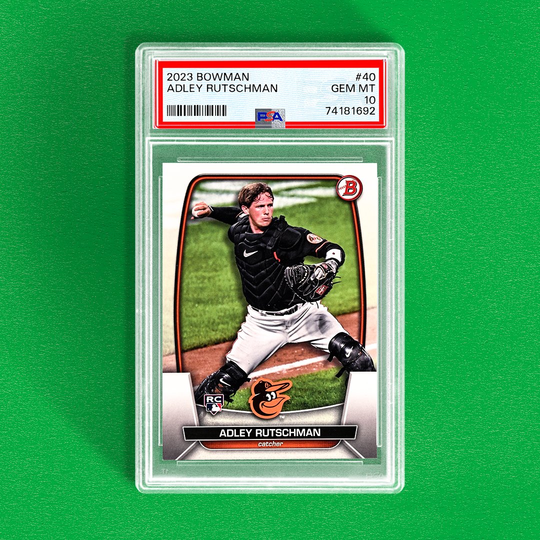 PSAcard's tweet image. ⚾️ 𝙈𝙇𝘽 𝙋𝙇𝘼𝙔𝙊𝙁𝙁 𝙂𝙄𝙑𝙀𝘼𝙒𝘼𝙔 ⚾️ 

The Orioles officially locked up the AL East, fueled by these young stars. Now you have a chance to grab one of their flagship RCs in a PSA 10. How to enter:

1) Follow us 
2) Like &amp;amp; RT this tweet 
3) Reply &amp;amp; tag 3 fellow collectors