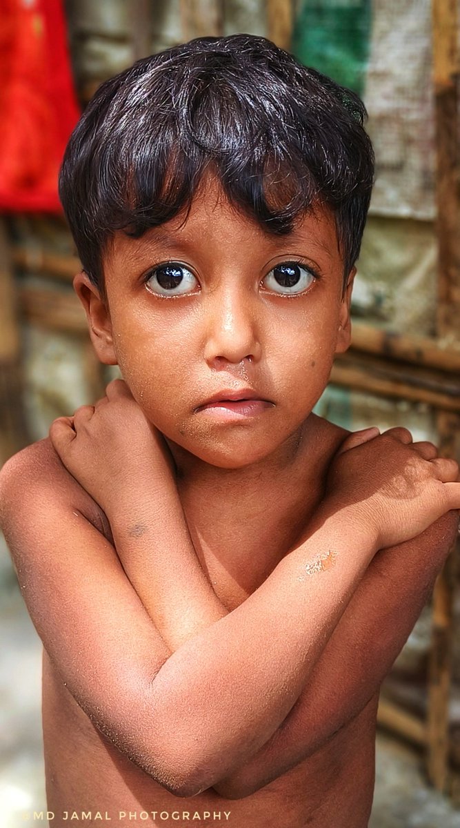 mdjamal315's tweet photo. Children are often considered the future of a nation, but for Rohingya children, the landscape appears bleak, given #streetphotography #refugee #fitness #healthy #refugeecamp #DailyLife #DailyDairy #child #portraitphotography
#rohingyaChild
#BlackPhotography #whitephotography https://t.co/m4RO65aoyF