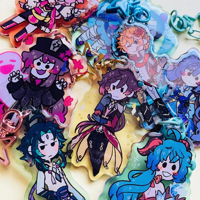 I've decided to no longer restock Genshin merch, i wanna make more room for future merch!! If you wish to get any charm, now is your last chance! Link to my store belooow!
