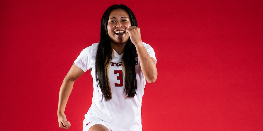 Two creative goals and seven (!) second-half saves from Olivia Bodmer highlight our draw in Lincoln on Big Ten Network.

The Details » go.rutgers.edu/4njp86dh

#ForeverRutgers🧹#GoRU!