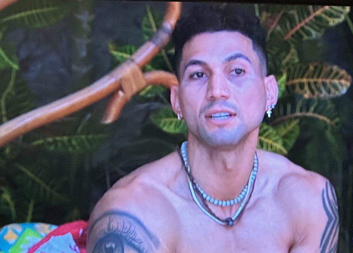 TheBachBabes's tweet photo. I normally never side with the man…but my guy really didn’t do anything wrong here😭

#BachelorInParadise https://t.co/XqOqhFuwrs