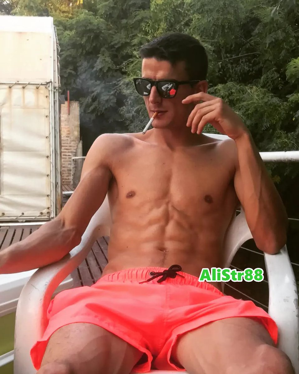 AliStr88's tweet photo. Bien dicen que flaco y desnalgado 🍆 asegurado❤️
Pregunta por todos los demás heteros disponibles, hay de todo ❤️😏 DM https://t.co/XpPynbTwsa