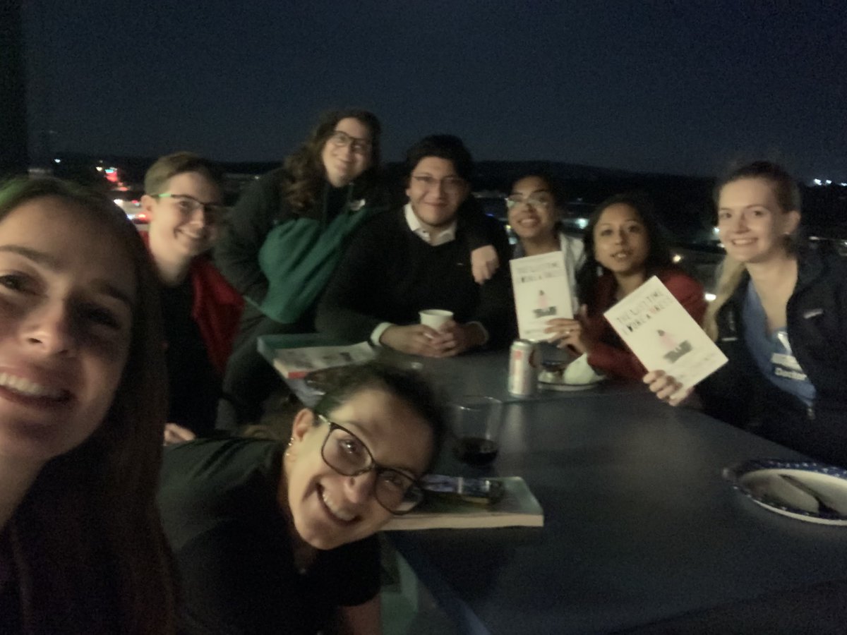 Thank you to all our residents for a great discussion at our rooftop DEI book club tonight, and shout out to our awesome APD @GallodeMoraesMD for hosting!!