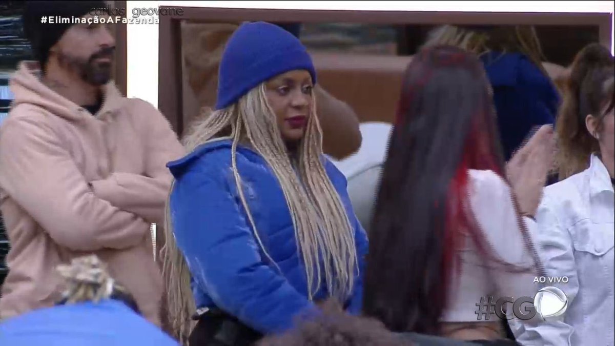 choquei's tweet photo. Que prazer meus amigos, que prazer! #EliminaçãoAFazenda https://t.co/bLkqD2zIlq