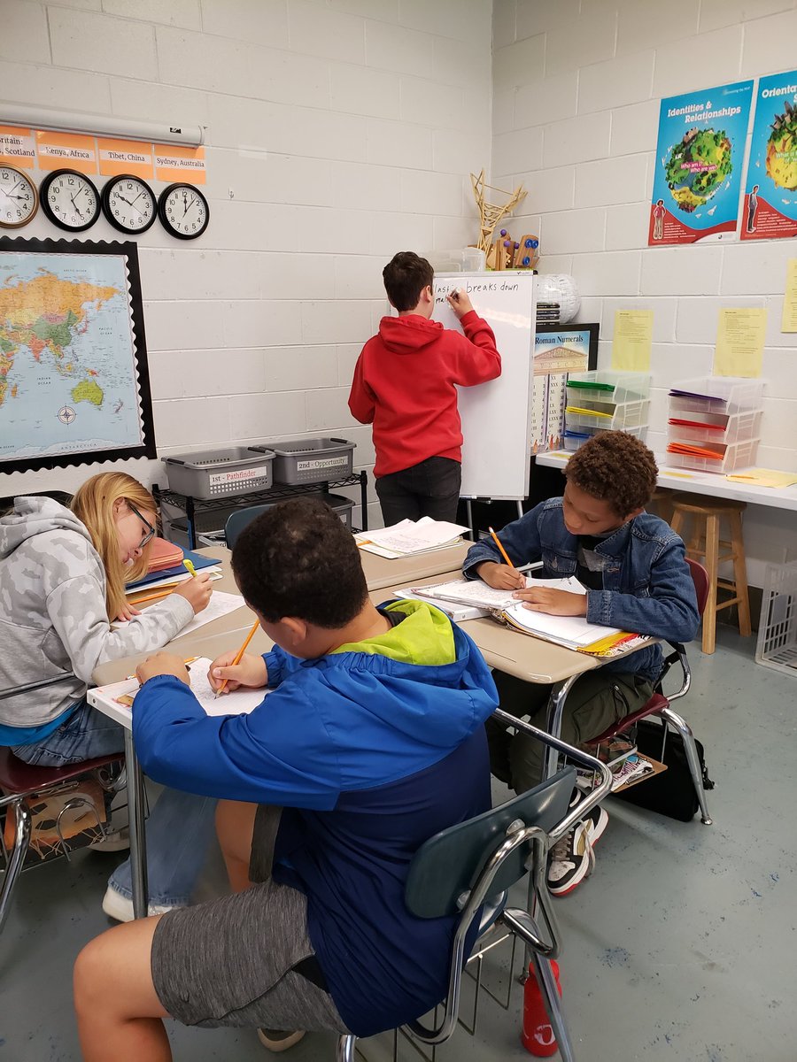 ibscience17's tweet photo. @jcibmiddle 6th grade scientists use collaboration &amp; peer support to write evidence-based paragraphs on the issue of trash in the ocean. Write On!
#IB_inquirers #IB_knowledgeable 
Building writers &amp; communicators! 
@lightseer @JCIBSchool @JEFCOED @LeslieCRichard2 https://t.co/06tPUCSZER