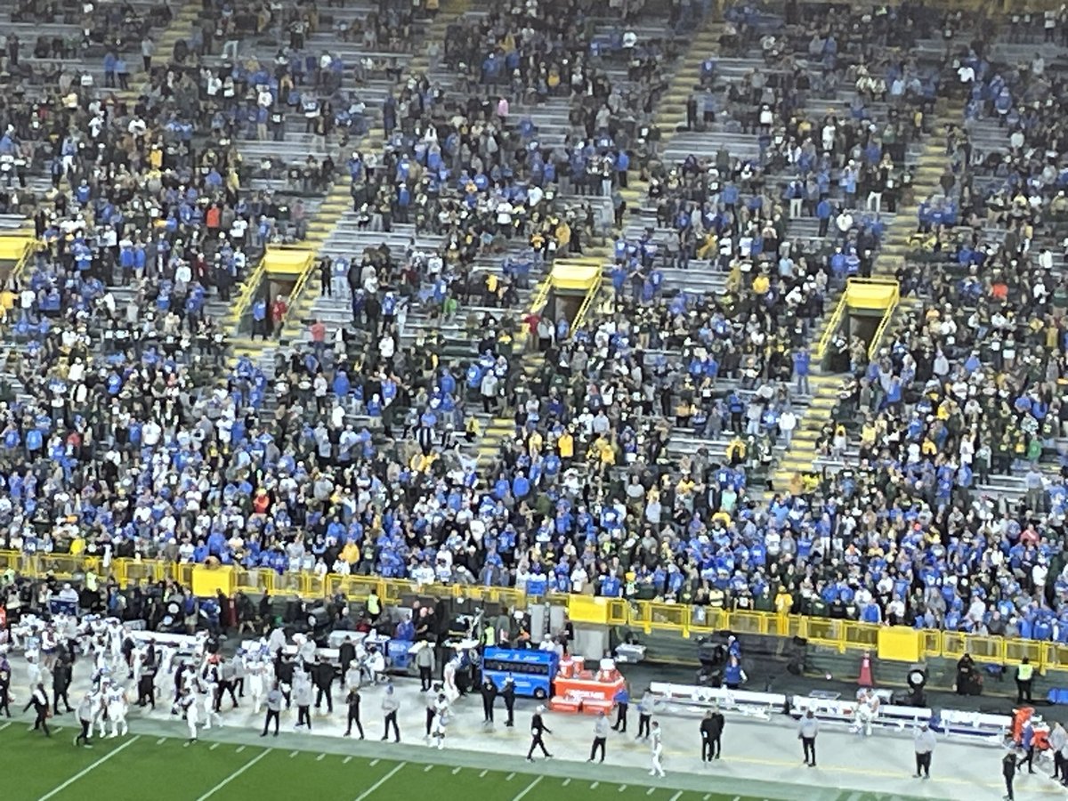 That’s a lot of blue assembled behind Lions sideline here at Lambeau