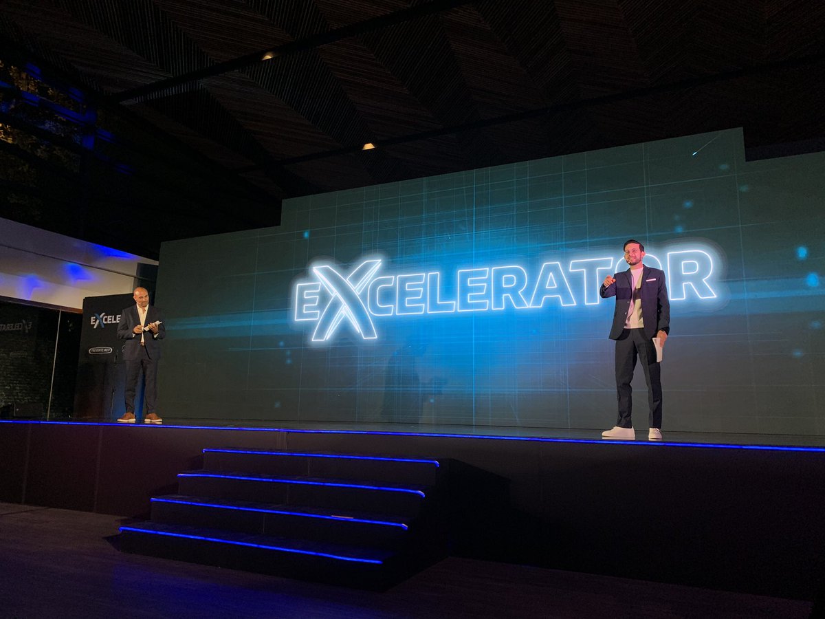 IA_indicador's tweet image. #Excelerator es una plataforma en línea de Daimler Truck México para adquirir #refacciones de unidades de @FreightlinerMex y @MBenzBusesMx. Combina Inteligencia Artificial con un portafolio de más de 140 mil partes y la red de distribuidores de la armadora.
🚚🚌⚙️🛠️💻