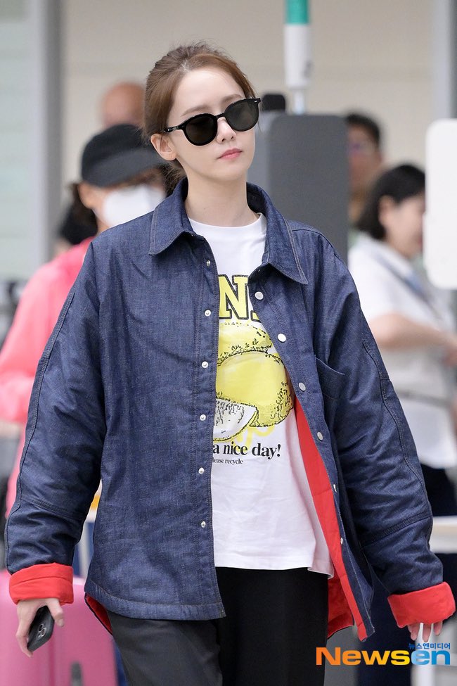 SNSD_0805's tweet photo. 230929 윤아 인천국제공항 입국 https://t.co/NIxvXelylt