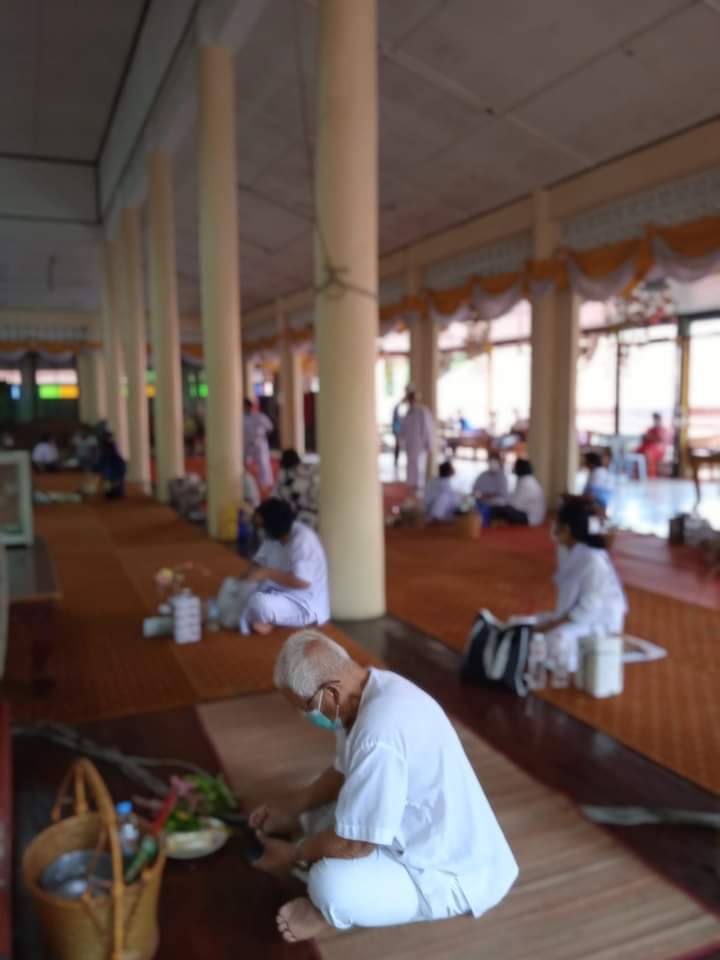 pim_pim68's tweet image. เมื่อมาก็ตัวเปล่า เมื่อไปก็ไปตัวเปล่า ให้เร่งสร้างความดีงาม เพราะความดีงามเท่านั้นที่คงอยู่💐🤍👪 #วันนี้เป็นวันพระ