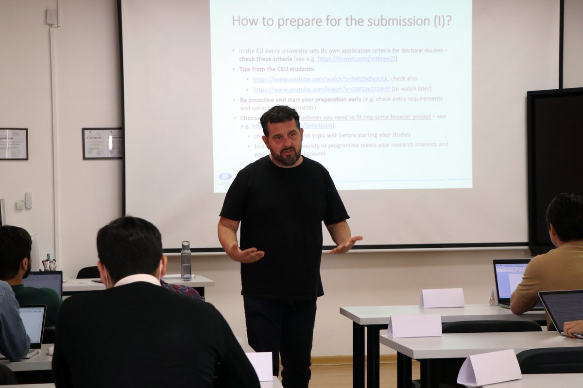 At the end of September, Prof. @LukGruszczynski, a Visiting Lecturer at the #OSCEAiB who is also participating in the #ErasmusPlus Staff for Teaching Mobility programme from the @KozminskiUni, conducted a series of seminars for interested MA students at the Academy