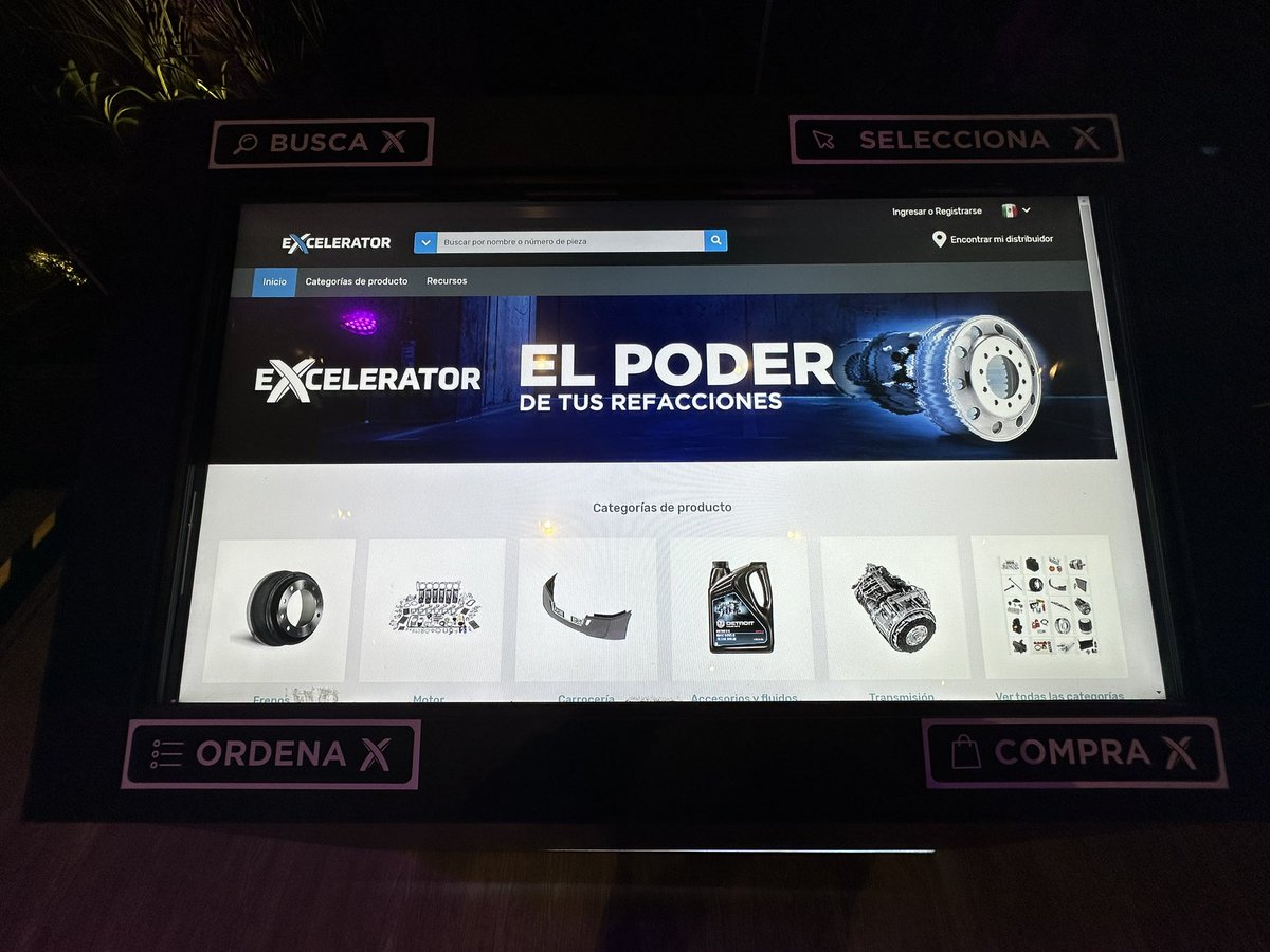 Flotillera's tweet image. Con más de 140 mil refacciones, Daimler presentó #Excelerator, su tienda digital postventa. 

@DaimlerTruck | @DaimlerTruckBus | @FreightlinerMex | #TeamFlotillera