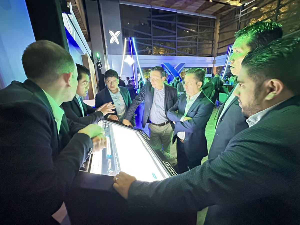 Flotillera's tweet image. Con más de 140 mil refacciones, Daimler presentó #Excelerator, su tienda digital postventa. 

@DaimlerTruck | @DaimlerTruckBus | @FreightlinerMex | #TeamFlotillera