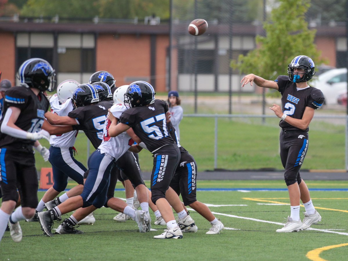 OshkoshWestFB's tweet photo. Congratulations to the Freshmen Wildcats on their #Homecoming Week victory over @AEPatriotFB!
#TheEDGE #4Fors https://t.co/2E5xm54n0X